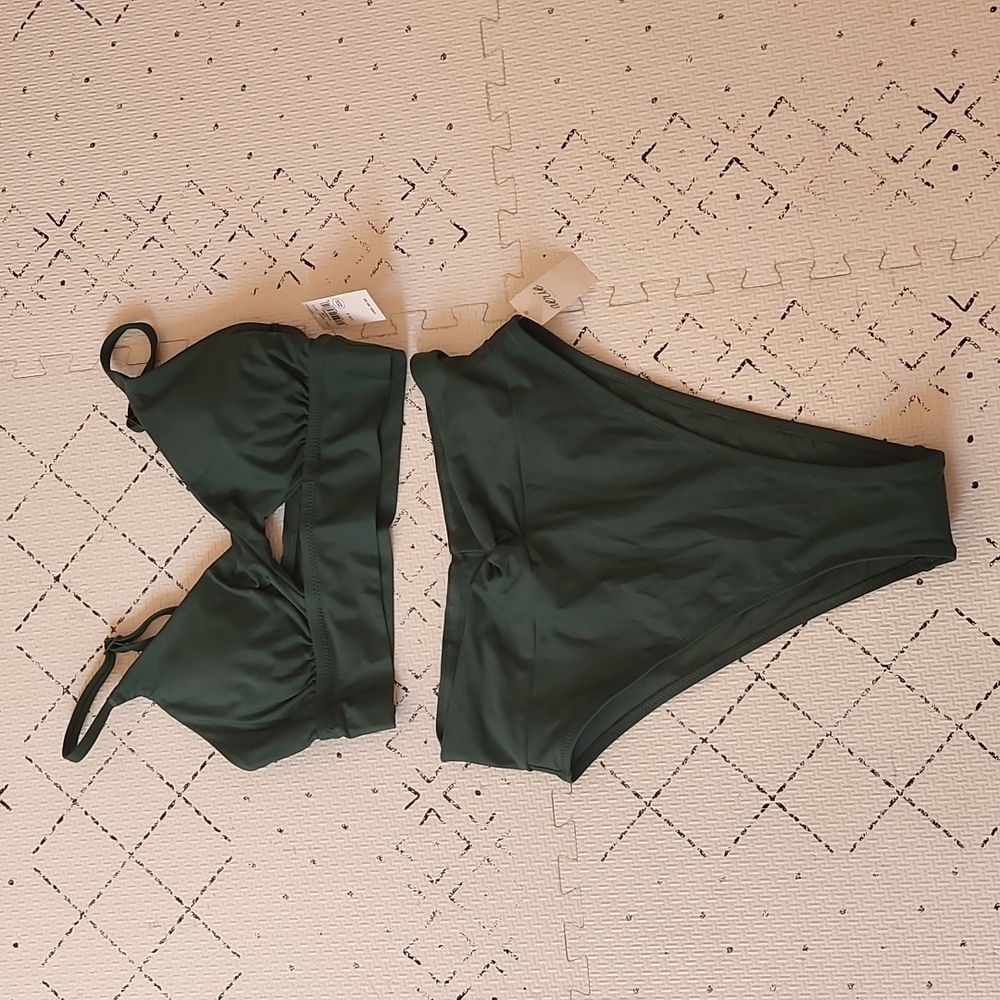 Aerie swim set (top and bottom)